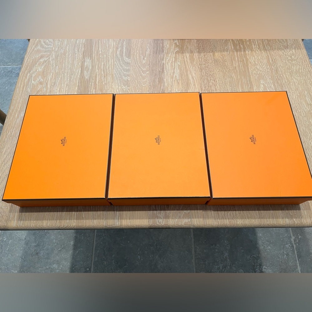 Hermès Signature Orange Box